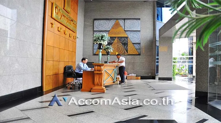 unit Office space For Rent in Ratchadaphisek, Bangkok  near MRT Ratchadaphisek (AA13906)